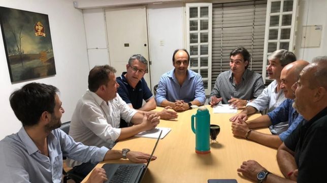 incicco se anota como companero de formula de corral