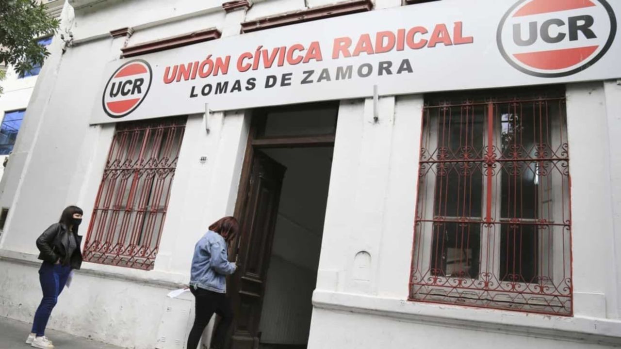 Arde la interna radical en Lomas de Zamora
