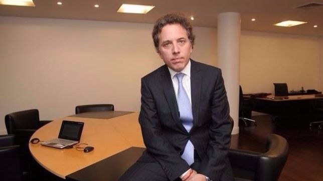 la interna continua: dujovne tambien cuestiona la politica de sturzenegger