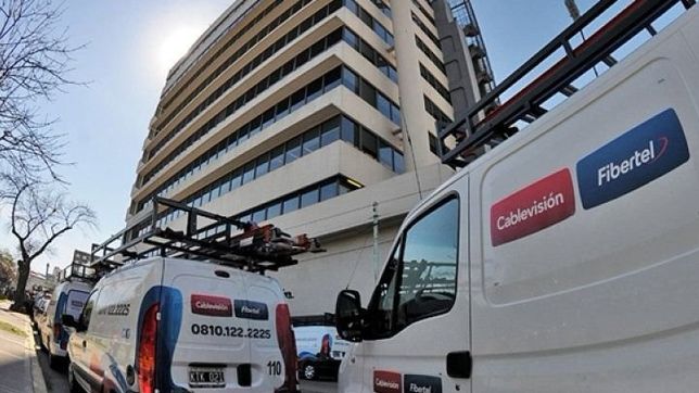 nacio el gigante: macri le aprobo a clarin la fusion cablevision-telecom