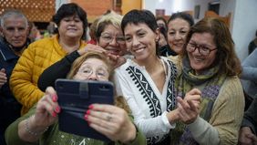 La ruta de Mayra para la reelección en Quilmes: full calle y 12 puntos de gestión