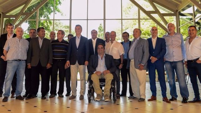 los contactos subterraneos del gobierno con la cgt para dinamitar el paro