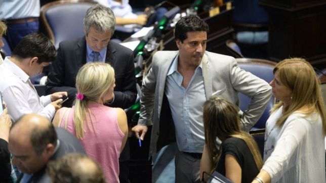 rosca superestructural para unificar bloques opositores en diputados