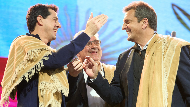 Wado de Pedro fue candidato por un día y le dejó la boleta a Sergio Massa.