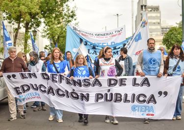 El gremio que agrupa a la mayoría de la docencia de La Pampa, en la calle y otra vez en paro. Escala el enfrentamiento con el gobierno. FOTO: www.radiokermes.com