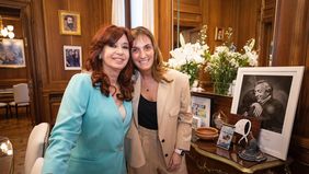 María Luz Alonso, ahora diputada provincial en La Pampa, fue secretaria Administrativa del Senado hasta el 10 de diciembre: Cristina la colmó de elogios.