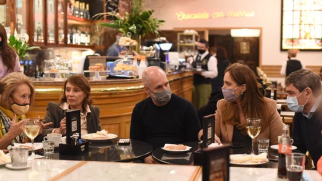 el larretismo apunta a noviembre con cabeza de paloma y pico de halcon