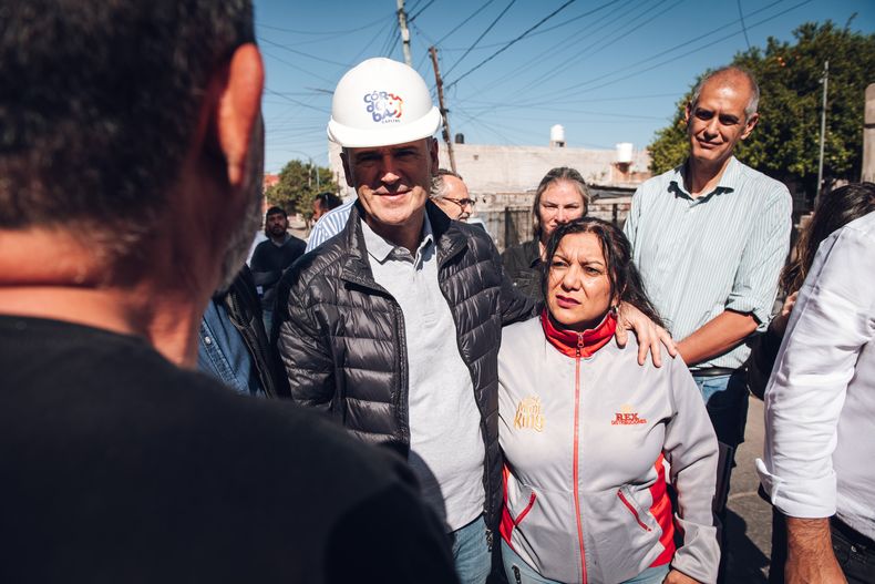 Daniel Passerini, intendente de Córdoba, marca una impronta humanista y se diferencia fuertemente de las políticas de Javier Milei.