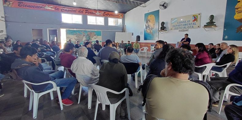 La reunión del sábado en el PJ de Concordia tuvo momentos de extrema tensión que casi terminan en violencia. 