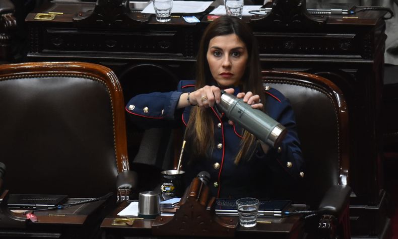 Marcela Pagano denunció a Guillermo Francos como autor de las escuchas a Diego Spagnuolo. Marcela Pagano denunció a Guillermo Francos como autor de las escuchas a Diego Spagnuolo.