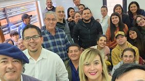 Julio Mercado (de boina), renunció a Republicanos Unidos Tierra del Fuego y desató la interna en La Libertad Avanza.