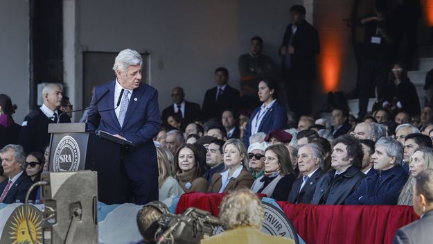 Nicolás Pino, titular de la Sociedad Rural, le habla a Javier Milei: Dejen de agobiarnos con impuestos.