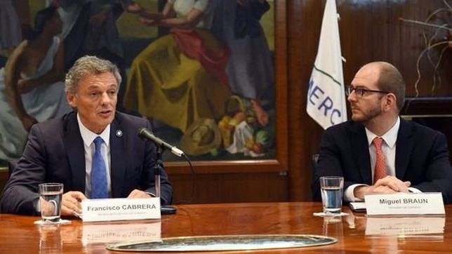 el gobierno muestra los primeros datos de mejora en el consumo