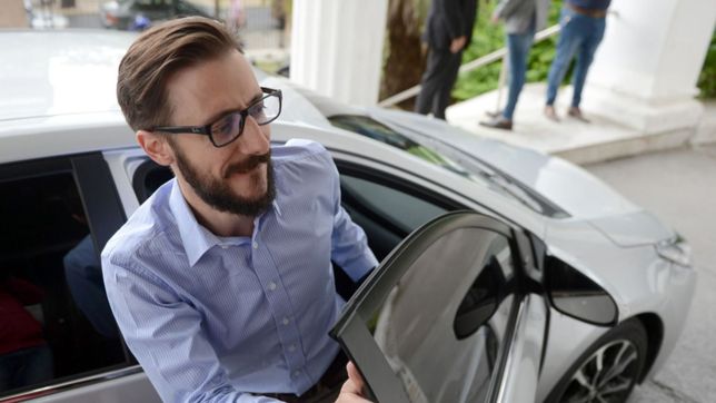 simone confirma tropa con adn kicillofista en habitat