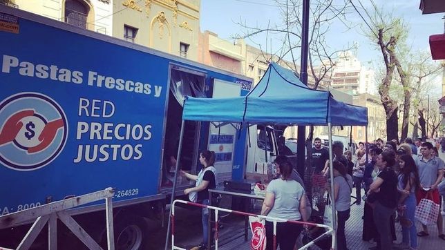 junin: petrecca prohibio el camion de precios justos de la campora