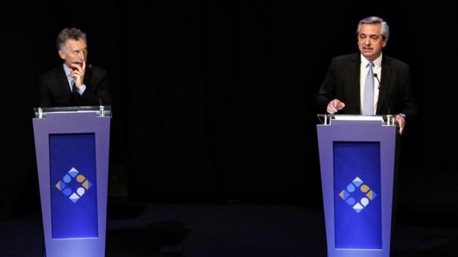 fernandez dice que ve al gobierno desesperado, capaz de cualquier cosa