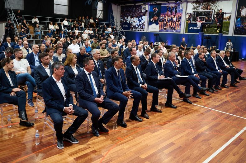 Asamblea de socios de Talleres