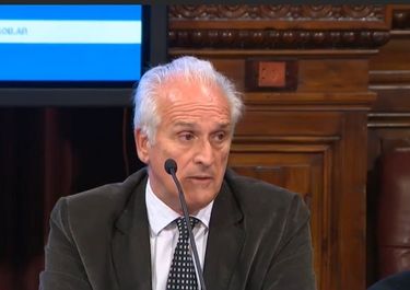 Renunció la cúpula de la Unidad de Información Financiera