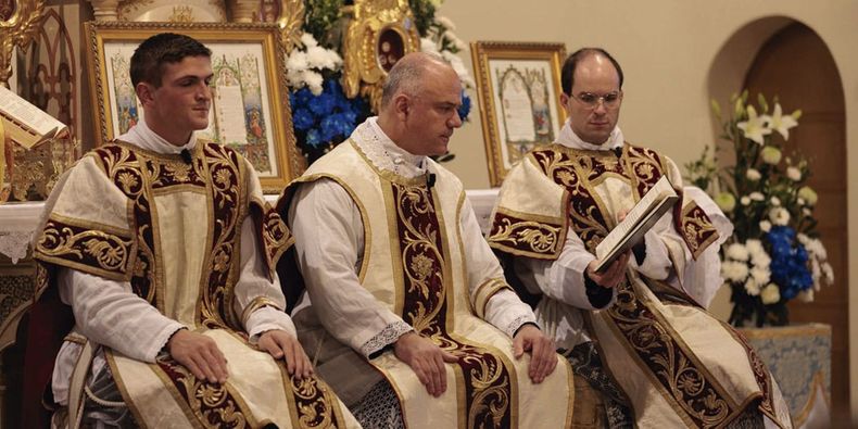 León XIV, Tucho Fernández y la rebelión de los lefebvristas León XIV, Tucho Fernández y la rebelión de los lefebvristas