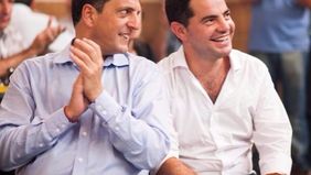 Con la tropa desperdigada, Massa llega a San Nicolás a bendecir la lista