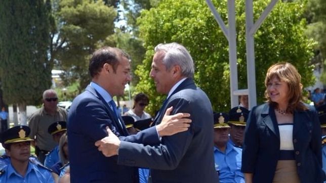 nunca se fue: sapag vuelve al gobierno con un cargo especial