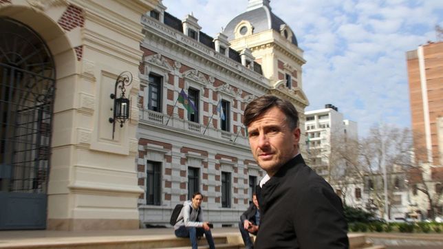 Lucas Ghi, intendente de Morón, en la Gobernación