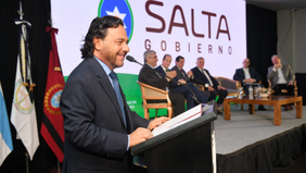 Gustavo Sáenz gobernador de Salta. 
