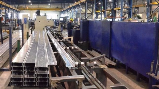 la actividad economica bonaerense registro una caida del 2,3% en 2016