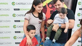 Castelli: Echarren entregó viviendas con servicio de internet gratuito