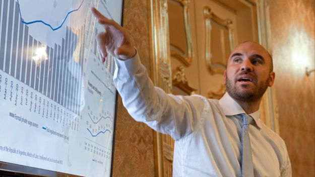 Guzmán sale sin armas a dar su batalla decisiva