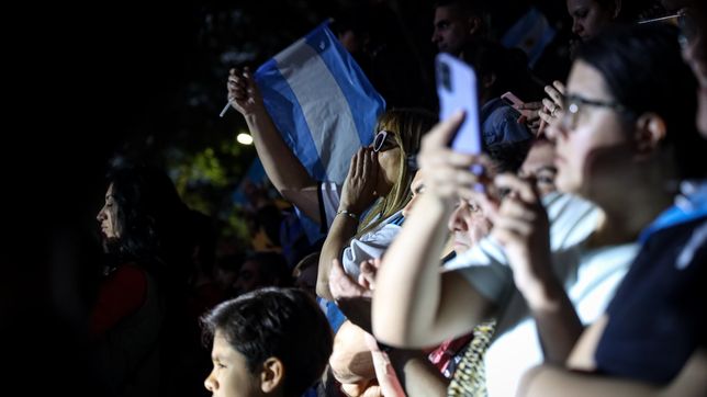 Javier Milei y Karina Milei en Parque Lezama.