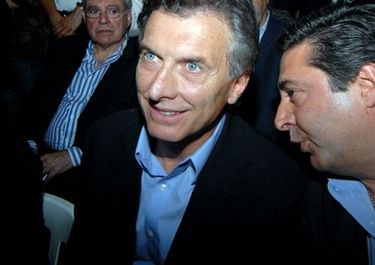 El plan que ya pusieron en marcha Macri y Angelici para retener Boca