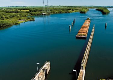 Hidrovía: turbulencias en la licitación corta del dragado