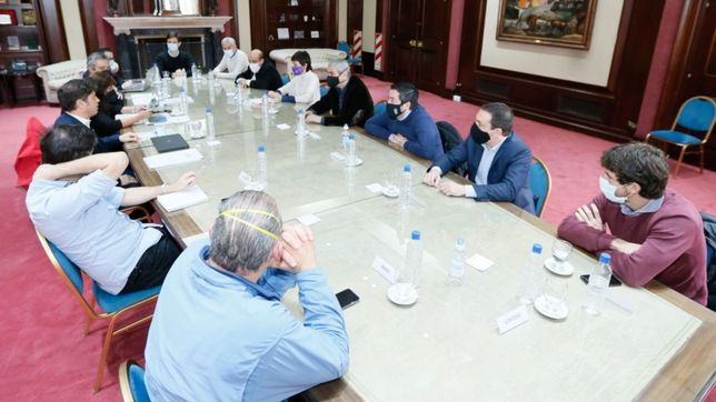 toma de tierras: matices en el gabinete de kicillof, bajo presion de los intendentes