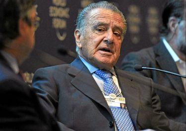 La Navidad de Eurnekian: Aeropuertos y represa