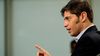 kicillof desafia a tolosa paz con la estrategia de la i bajo el brazo