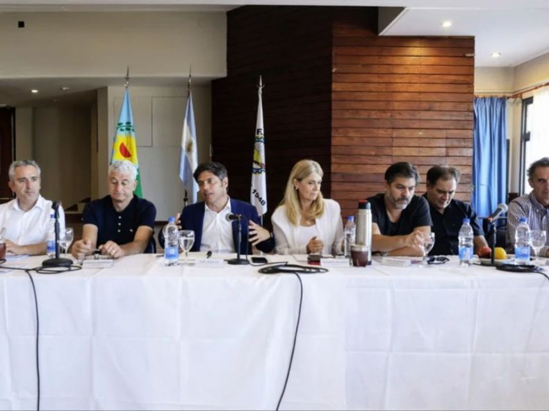 Axel Kicillof, Verónica Magario e intendentes del MDF.