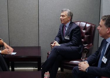 El Gobierno trabaja para robarle al PJ la bandera de la campaña económica