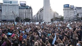 En fotos: la marcha emocional de Macri para dar vuelta la elección