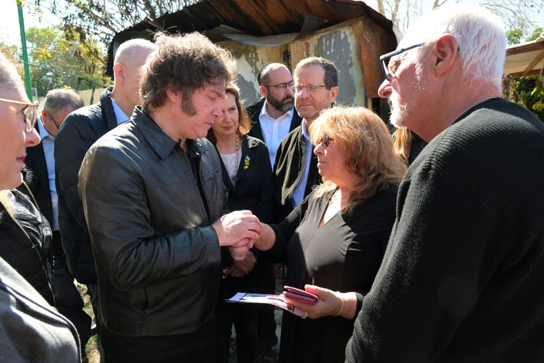 Javier Milei en el Kibutz Nir Oz. (Foto: NA)