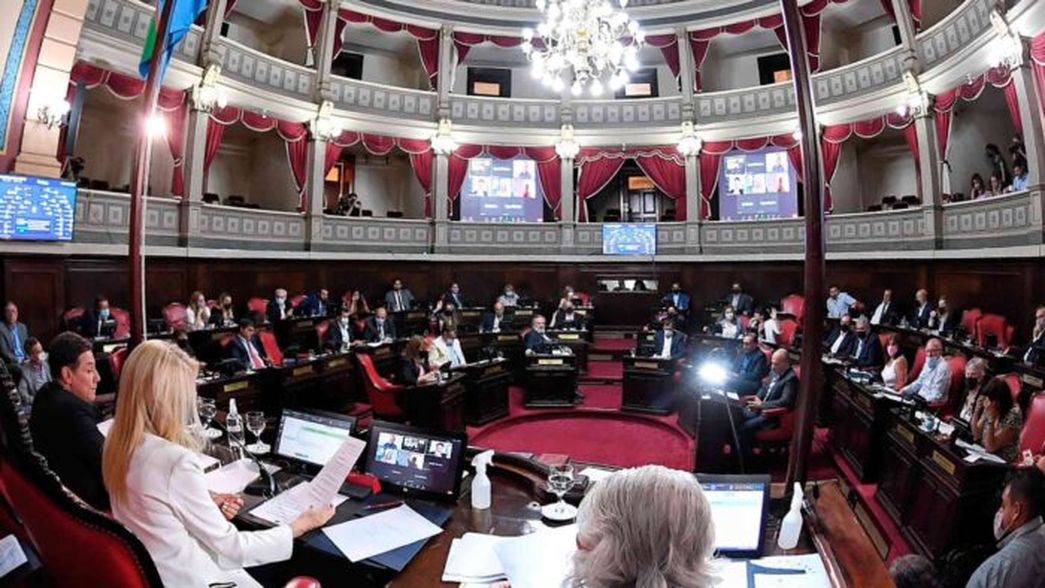 Oposición estallada II: el Senado bonaerense se reconfigura en espejo con Diputados