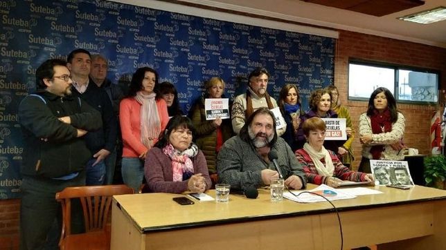 docentes denuncian ?desinversion? de vidal y despliegan acciones de reclamo