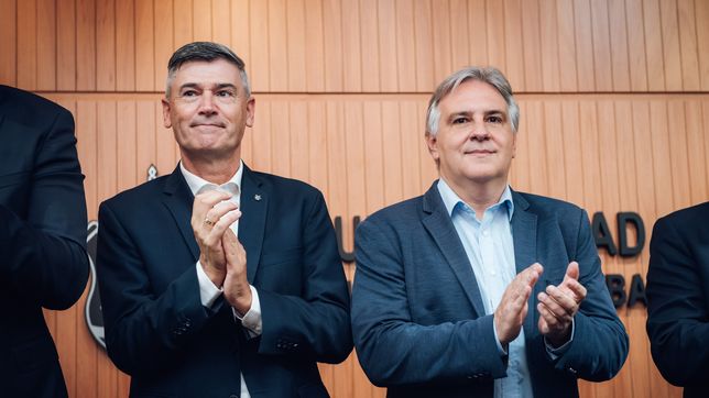 Martín Llaryora y Daniel Passerini firmaron un convenio para que la Policía cumpla el rol de los inspectores de tránsito en la ciudad de Córdoba