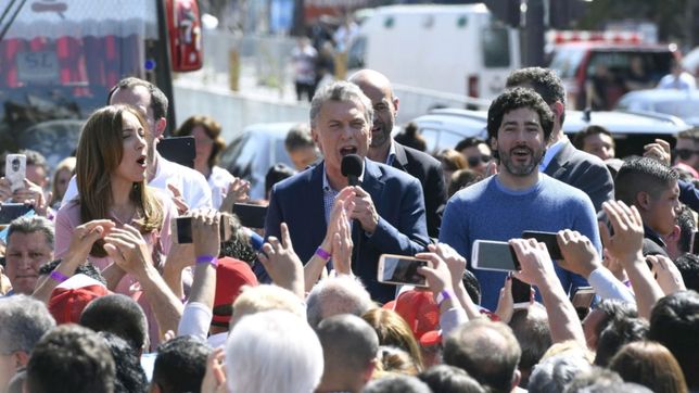 forzado reencuentro de macri y vidal para mostrar ?equipo? e ir por ?la gloria?