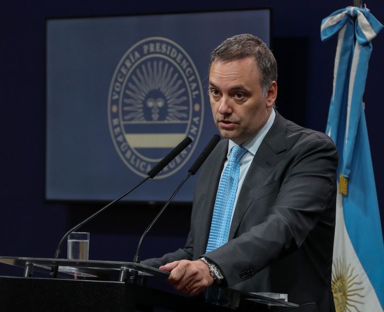 Manuel Adorni, en conferencia de prensa