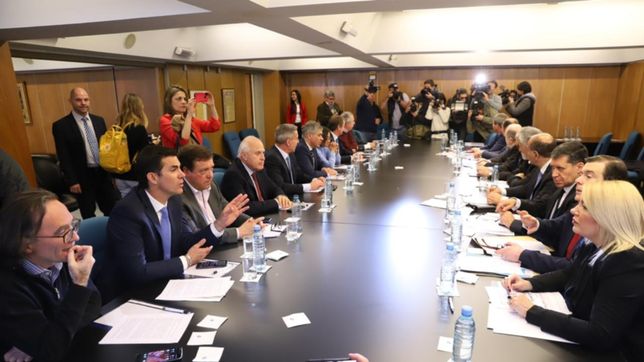 para los gobernadores, el populismo de macri es inconstitucional