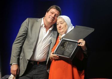 Hebe de Bonafini: “piquete y cacerola, la lucha es una sola, la de los fachos”