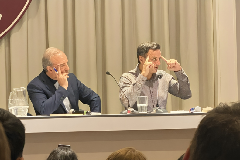 Daniel Ivoskus presentó Gobernicar en Rosario y analizó la comunicación política digital actual