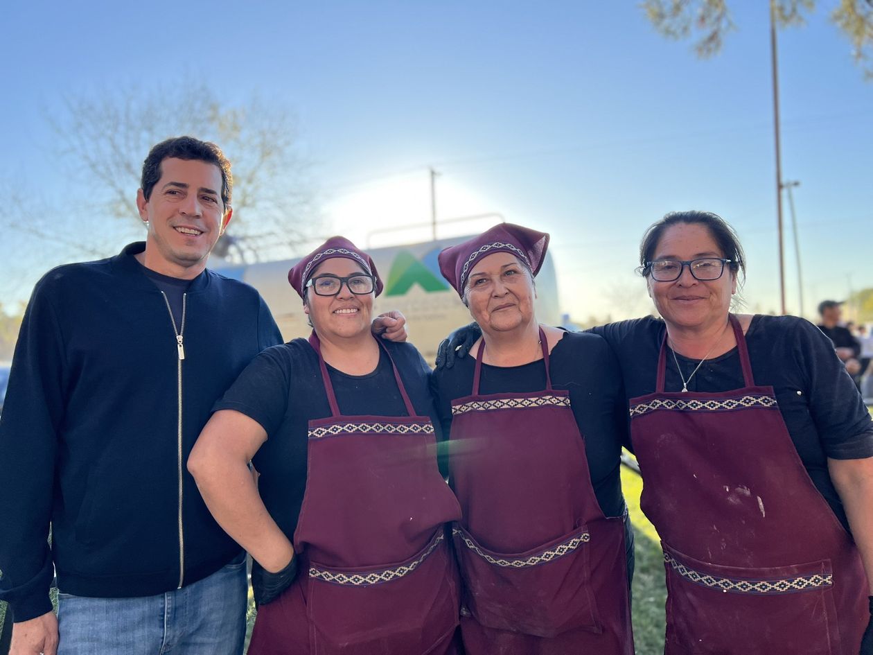 Wado de Pedro en la fiesta de la torta frita.