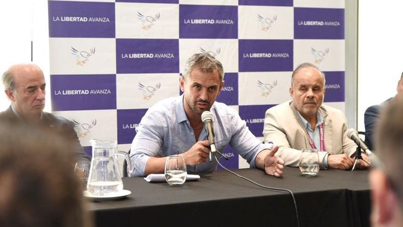 Una disputa de poder interna entre el diputado nacional Beltrán Benedit y el diputado provincial Roque Fleitas derivó en internas para la elección de autoridades. Durante los comicios, hubo trompadas y denuncias en Concordia y otras ciudades.&nbsp;